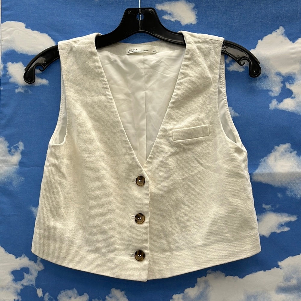 Oak + Fort Vest